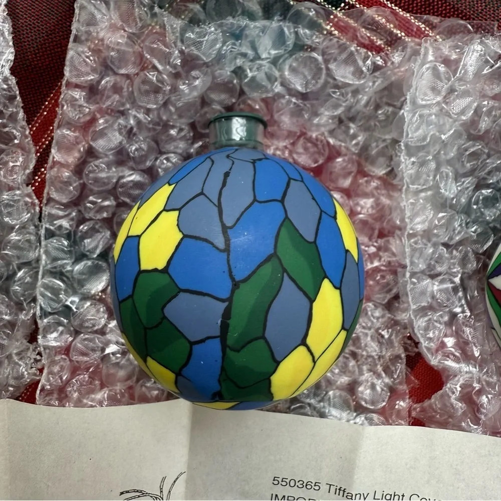 Christmas Around The World - Tiffany Light Covers New In Box